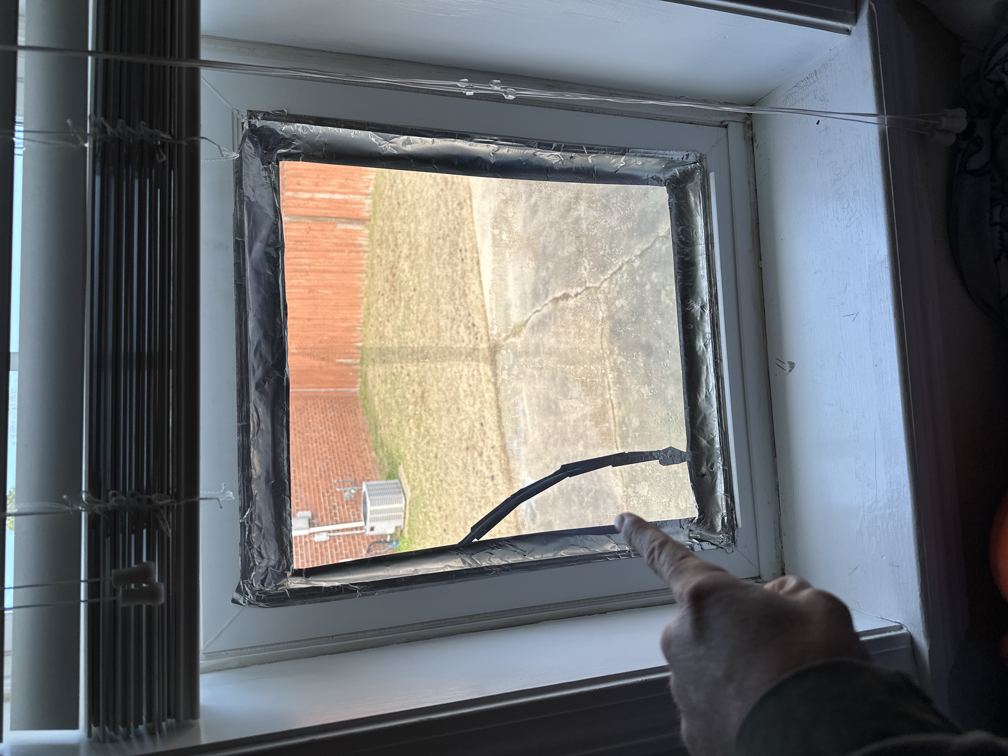 Window frame inspection with professional tools